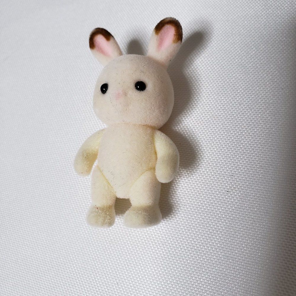 Sylvanian Families Calico Critters Flocked Bunny Rabbit Figure Toy